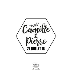 Tampon mariage Hexagonal personnalisé en bois, vos prénoms et la date de votre mariage au centre de ce tampon en bois, branche végétale - La Pirate