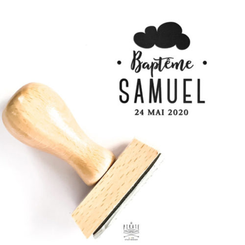 Tampon Baptême Nuage personnalisé, Tampon Baptême personnalisé à apposer sur votre papeterie et déco de baptême - La Pirate