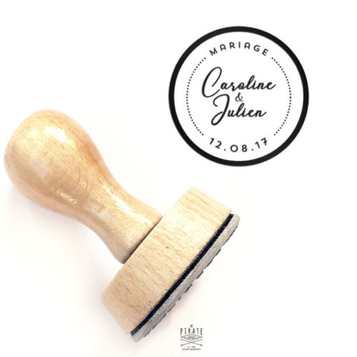 Tampon Mariage Macaron, Chic, tampon mariage en bois personnalisé pour décorer la papeterie de votre mariage vintage - La Pirate