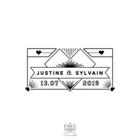 Un sublime tampon Mariage aux lignes graphiques et intemporelles style Art Déco, personnalisez ce tampon encreur pour votre mariage sur le thème des années 20 - La Pirate