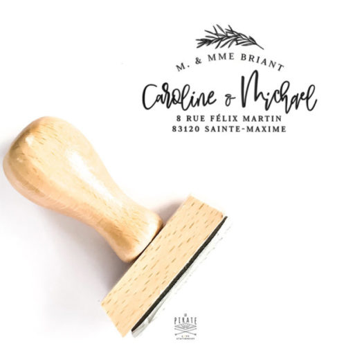 Tampon adresse personnalisé avec vos coordonnées postales, en accord avec votre papeterie bohème & chic - La Pirate