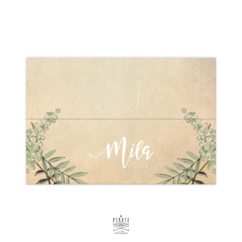 Marque-place personnalisé format cavalier avec rainage central. Porte-nom nominatif mariage bohème folk, tipi