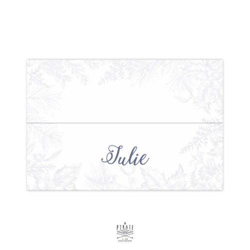 Marque-place personnalisé format cavalier avec rainage central. Porte-nom nominatif mariage hiver, winter