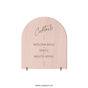 Carte cocktails forme arche en bois sur pied - pancarte cocktails personnalisée en bois - La Pirate