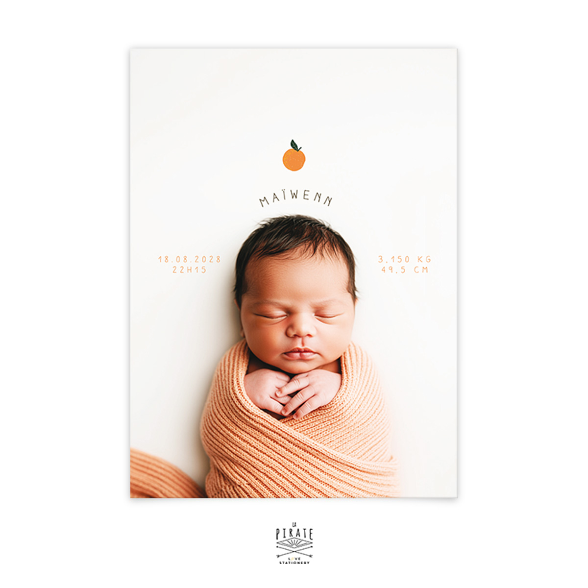Faire-part naissance format portrait avec photo de bébé pleine page. Design mandarine élégant, recto photo et verso informations - La Pirate